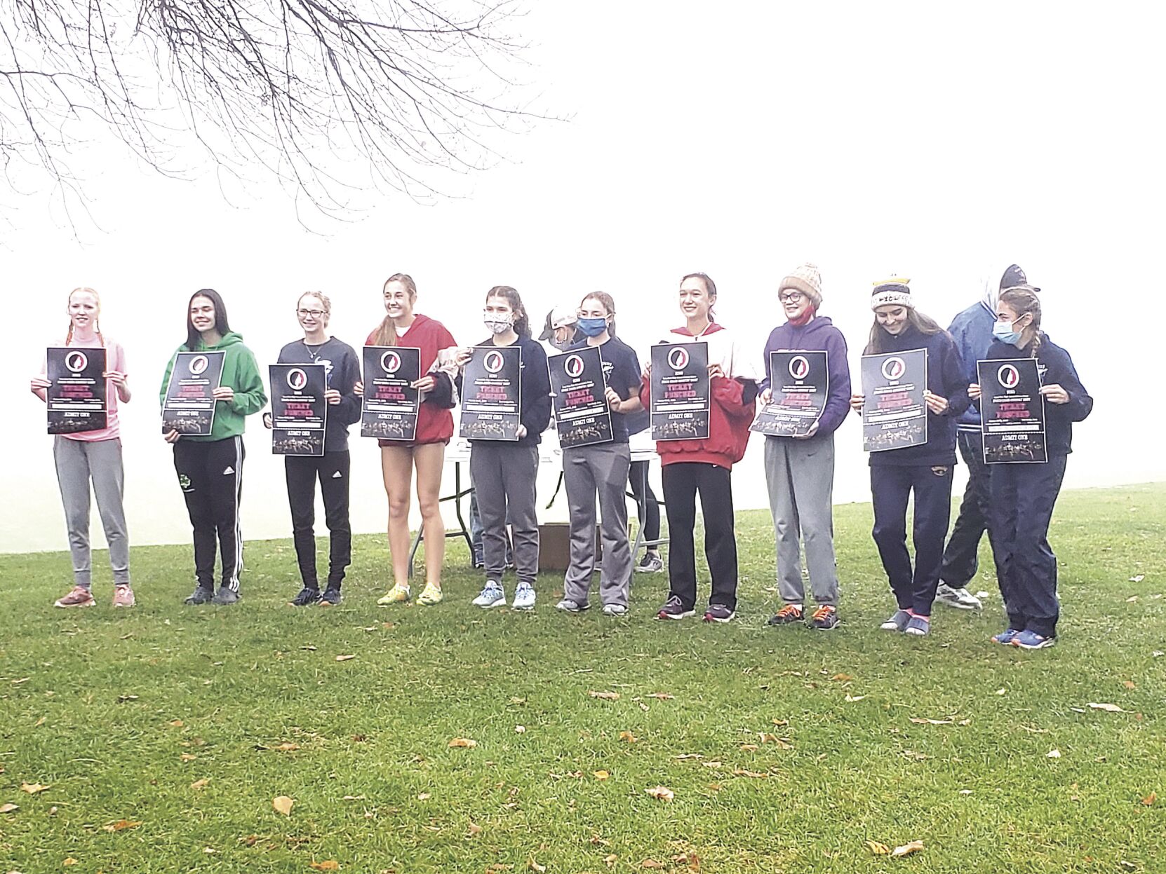MARQUETTE AND BELLEVUE GIRLS ADVANCING